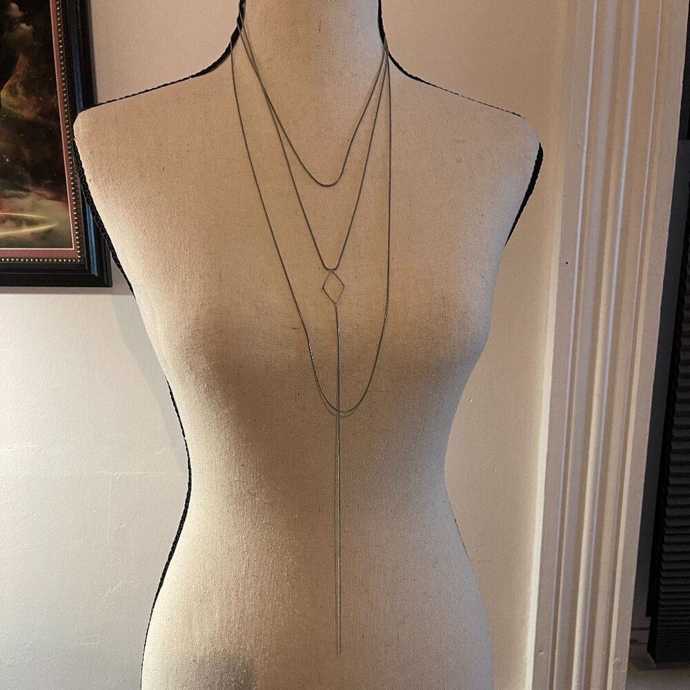 Long Necklace - Picture 1 of 3